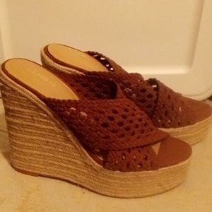 NWT Brown Express Wedges